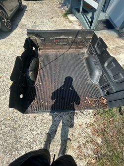 Bed liner for silverado