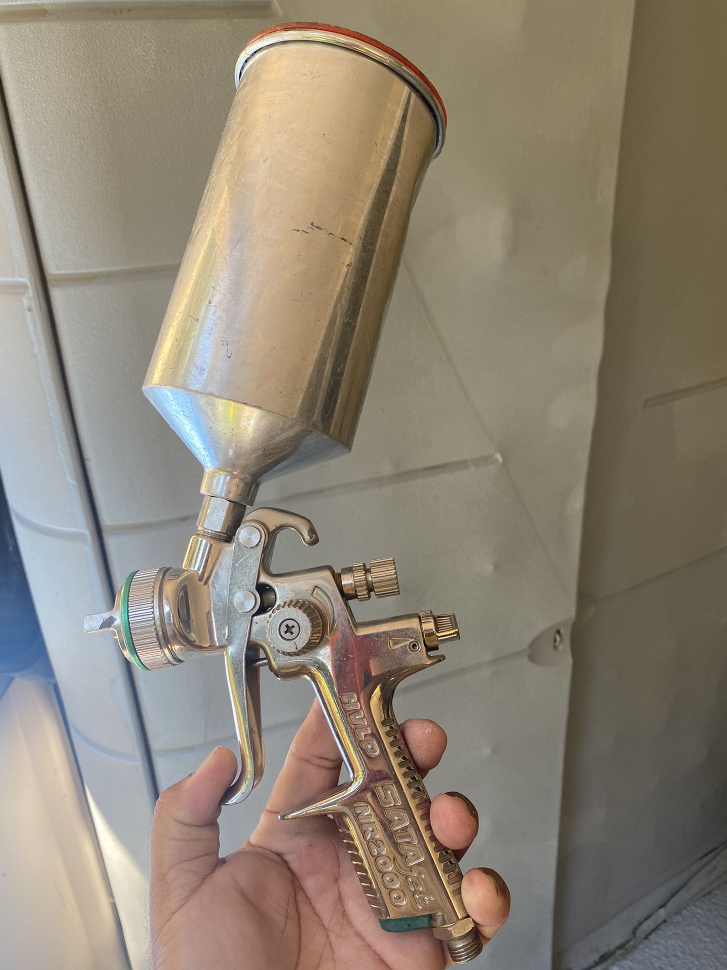SATA spray guns