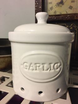 Ceramic kitchen canister