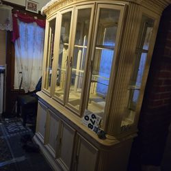 Free - Hutch/China Cabinet
