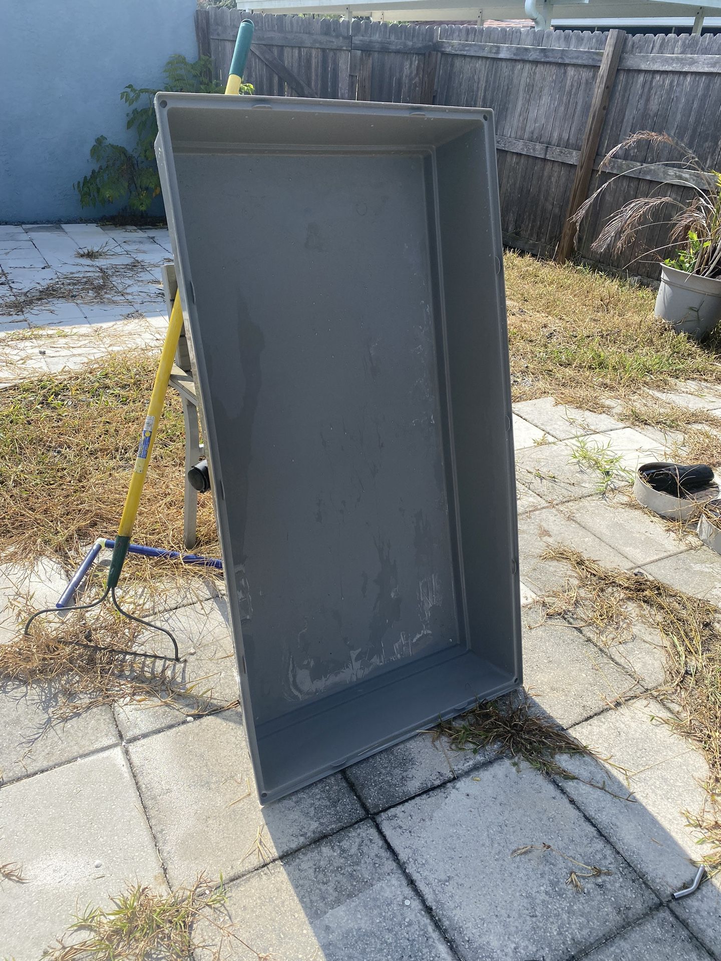 4 1/2 Ft By 2 1/2 Ft Cage