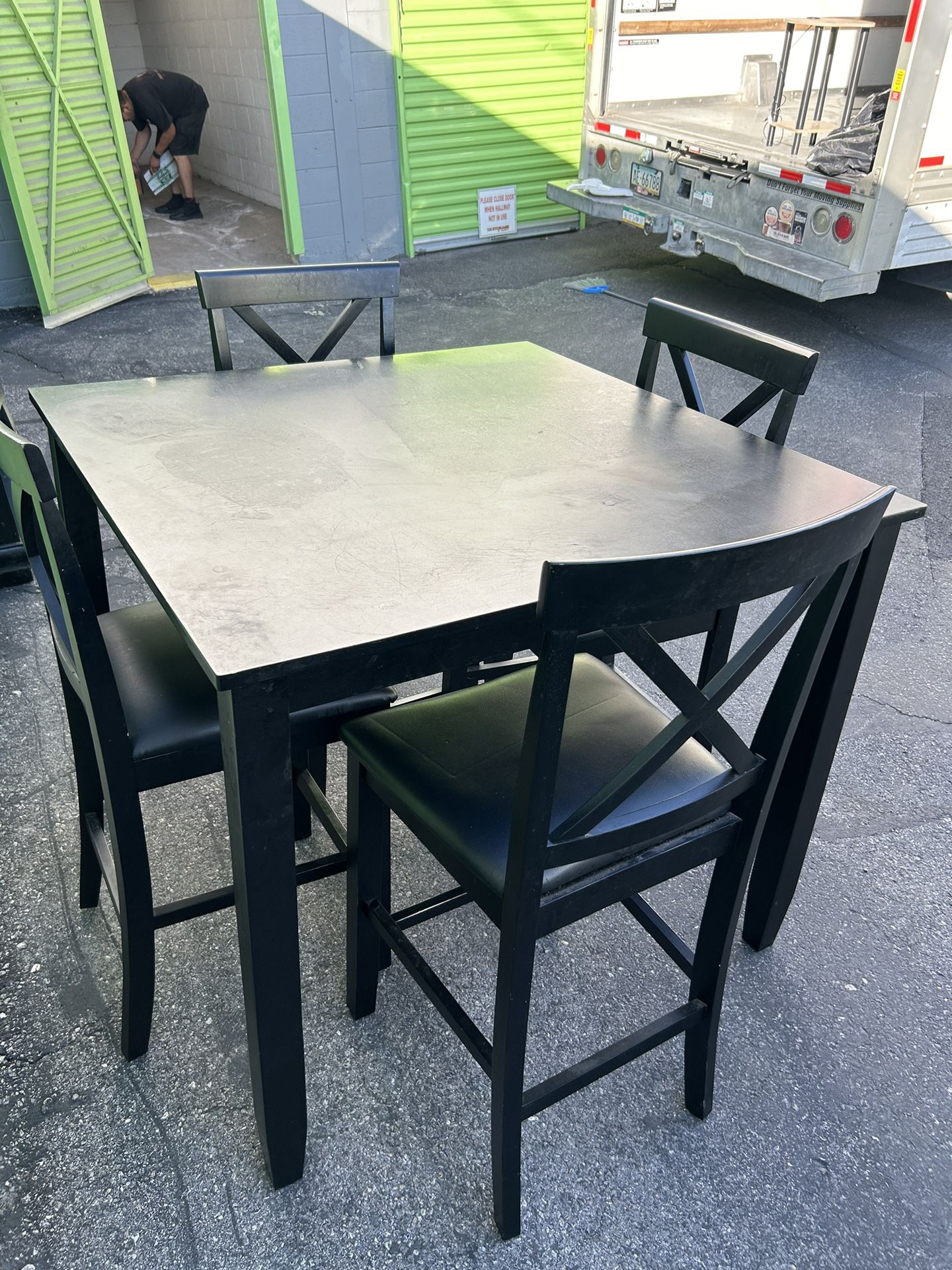 Pub Table With 4 Chairs.