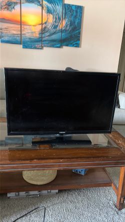 Samsung 32” LED TV – Works Great
