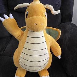 Pokémon Dragonite Plushie