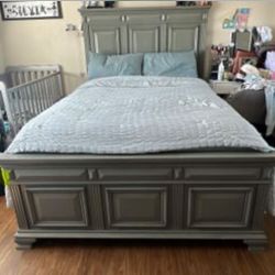 Queen Bed Frame 