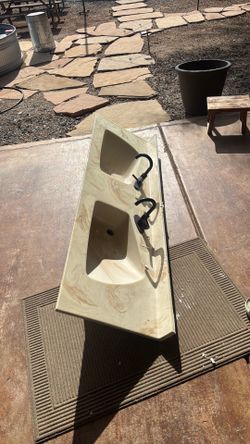 Solid bathroom vanity top countertop/sink