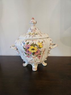 Soup tureen made in Italy