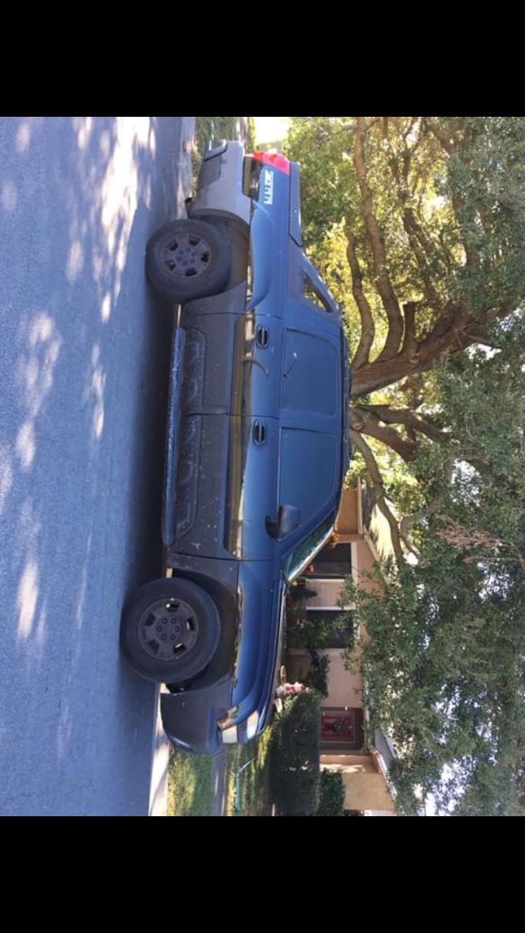 2002 avalanche RWD READ POST!!!