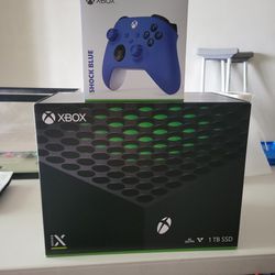 X Box Series X 1TB CONSOLE, XTRA BLUE SHOCK CONTROLLER AND TURTLE BEACH HEADSET