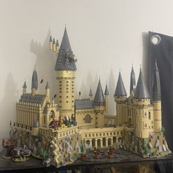 Lego Hog Warts Castle Used Complete 