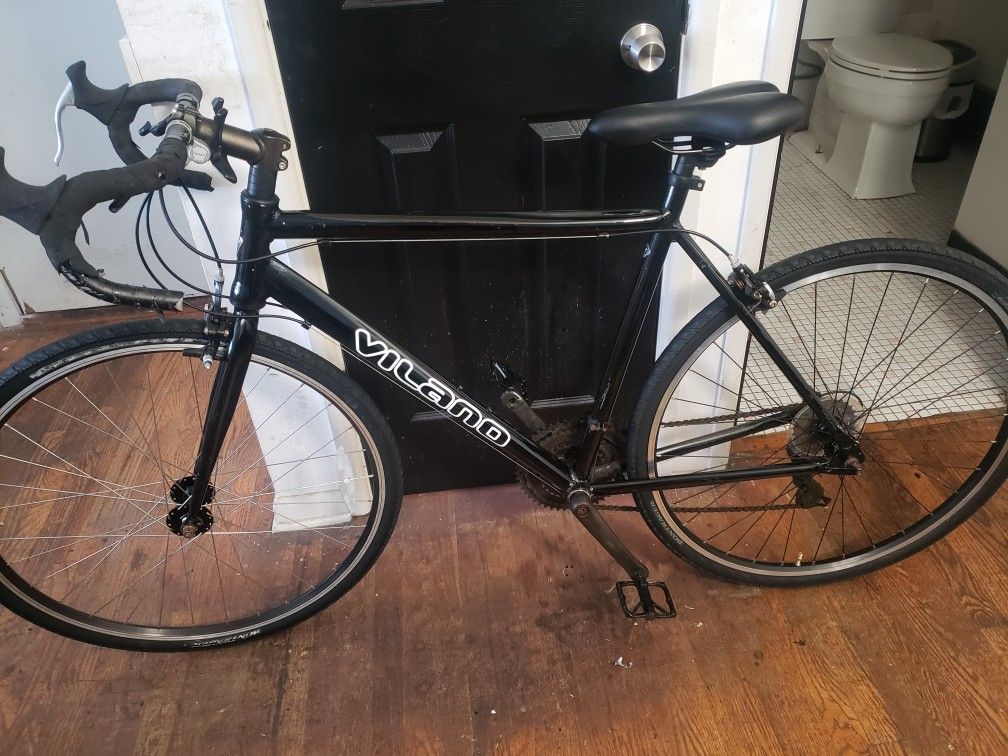 VILANO ROAD BIKE