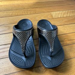 Crocks Shoe