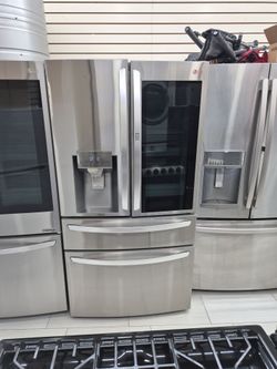 Lg 4 door Refrigerator 36w 35d 69h like new