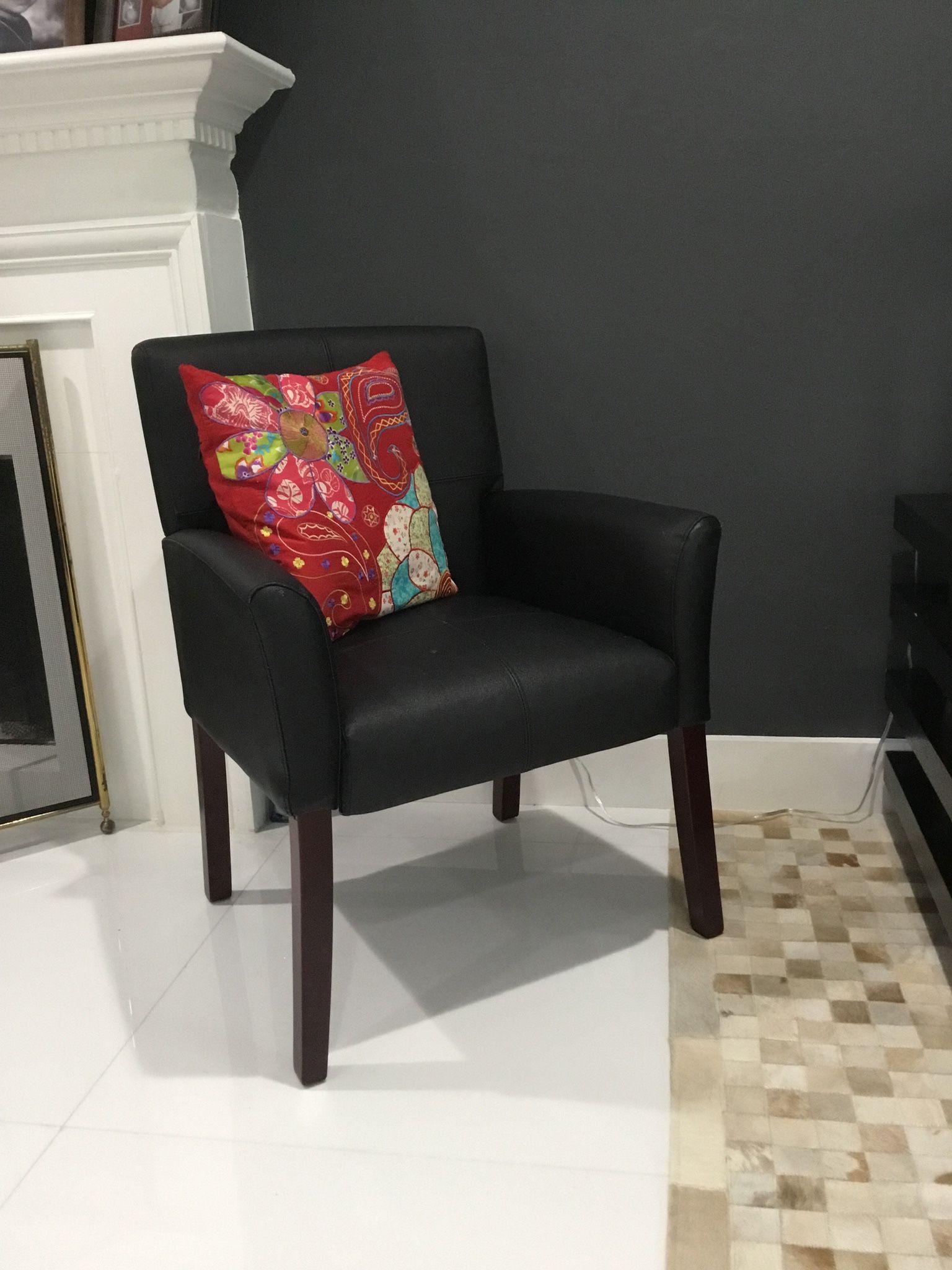 Chair for Sale in Miami, FL - OfferUp