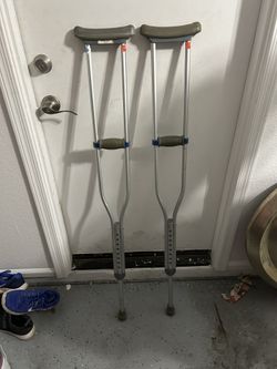 Crutches 