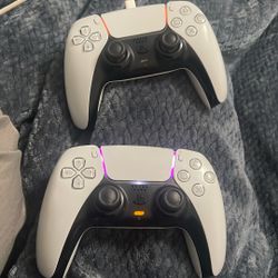 Two Ps4 Remotes 