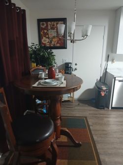 Pub table w_ 2 bar stools $95