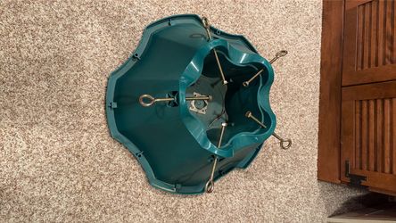 Christmas Tree Stand For Freshly Cut Tree With Large Water Container