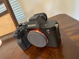 Sony Alpha 7R V