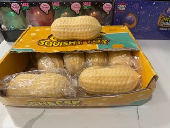 Crunchy peanut squishy