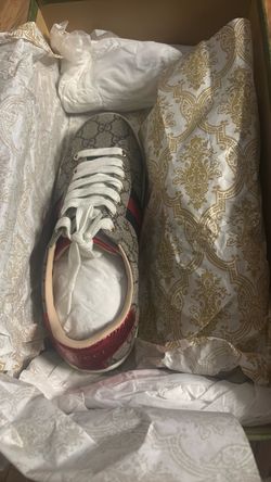 Gucci Shoes Read description