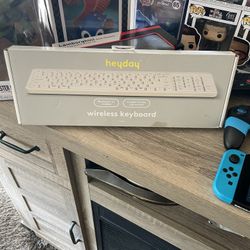 Wireless Bluetooth Keyboard 