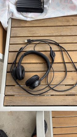 Logi Headphones. with microphone.