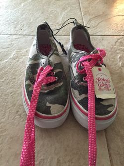 Girls Tennis Shoes Size 1
