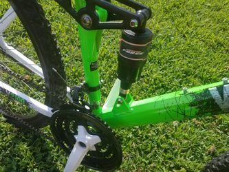 Genesis 6061 V2100 Series mountain bike for Sale in Virginia Beach
