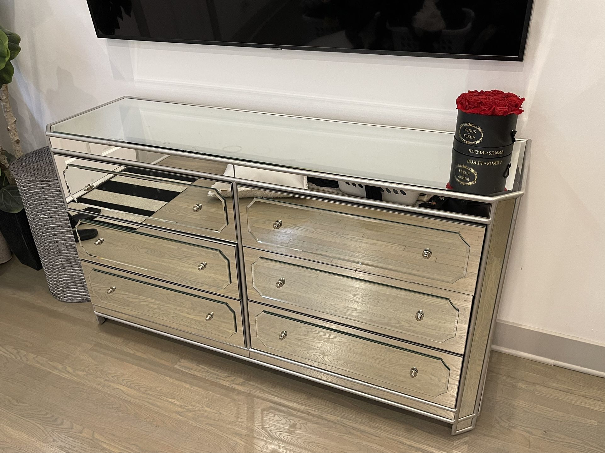 Designer Mirrored 6 Drawer Dresser - MOTIVATED SELLER $250 OBO!