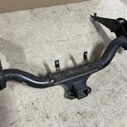 OEM/Stock GMC Sierra 3500HD Denali Dually Trailer Hitch