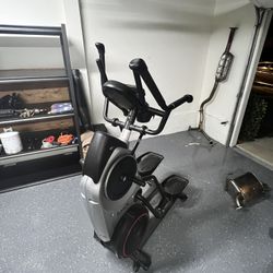 Bowflex Max Trainer M6