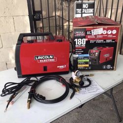 Lincoln Electric 180 Amp Weld-Pak 180 HD MIG Wire Feed Welder with Magnum 100L Gun, Gas Regulator,