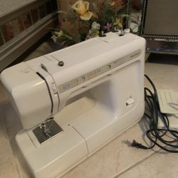 KENMORE Sewing Machine ! 