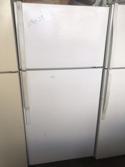 GE Nice White Refrigerator! 66.25” H x 28” W! 30-Day Guarantee! Delivery Available!