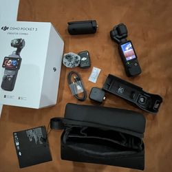 DJI Osmo Pocket 3 Creator Combo 