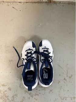 Softball cleats
