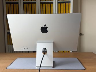 Apple Studio Display 5K