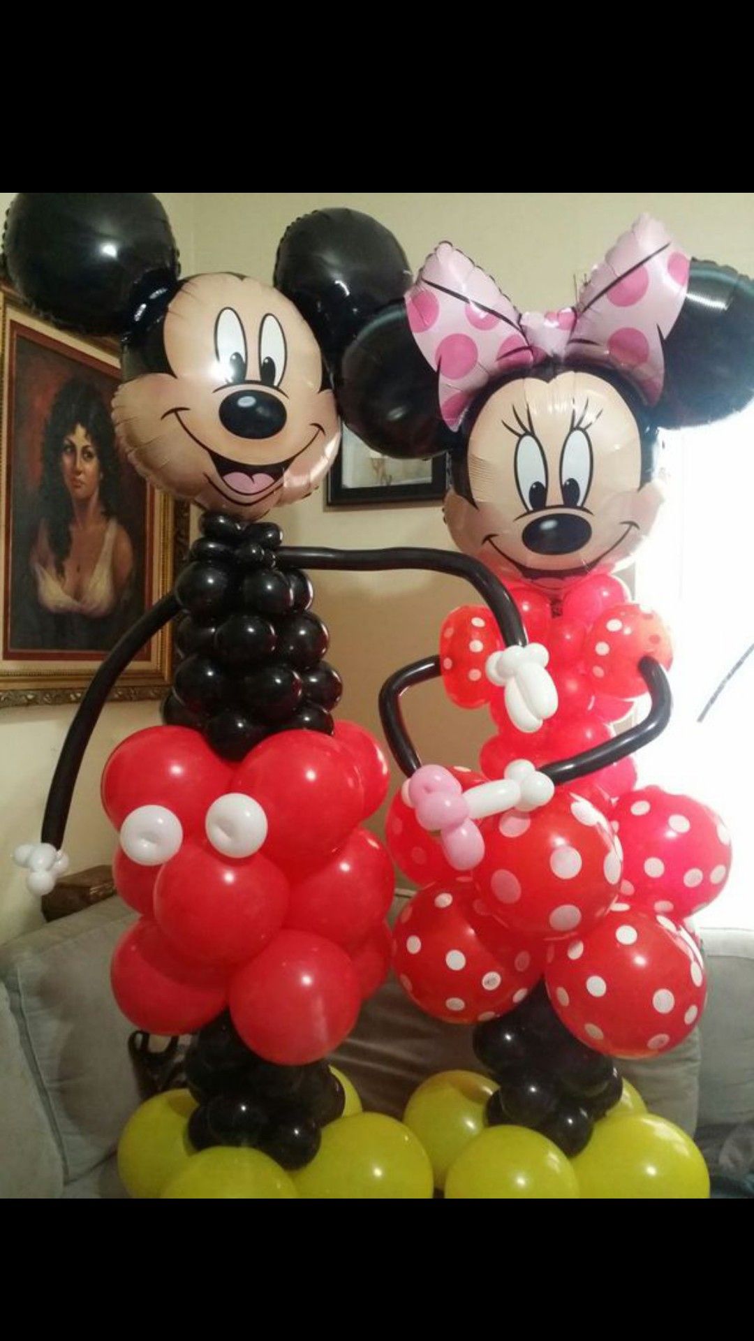 Mickey and minnie mouse balloons