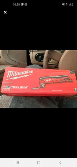 Milwawkee m12 multi use tool aka mitre saw