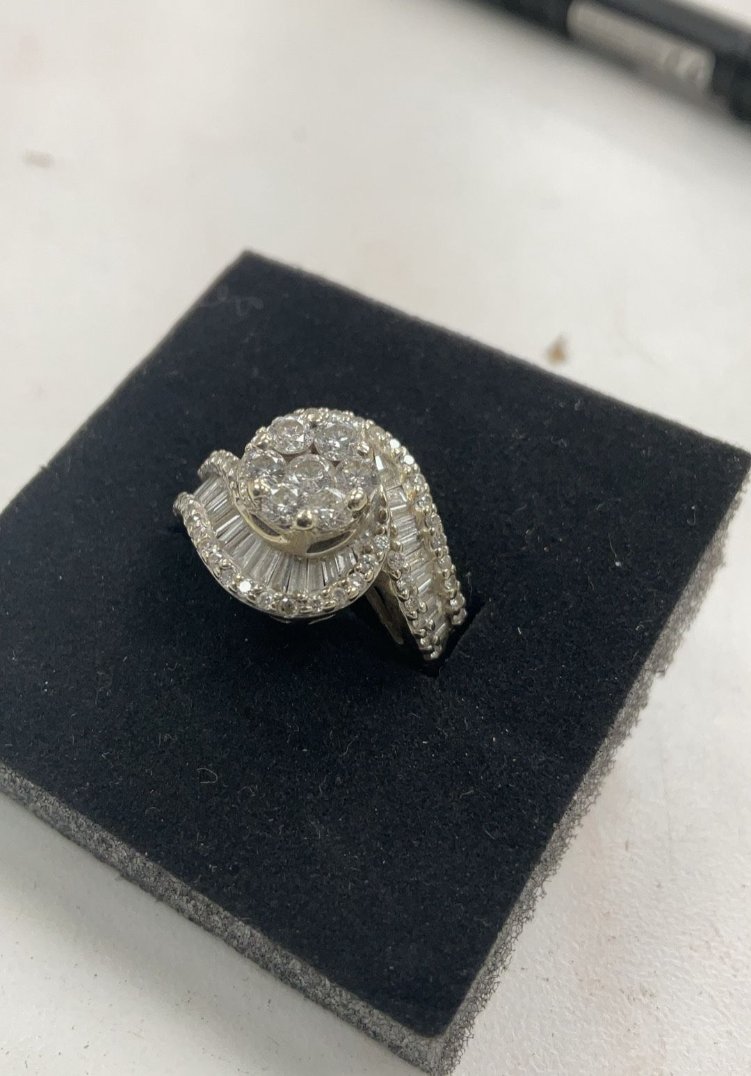 14k Diamond Cluster Fashion Ring
