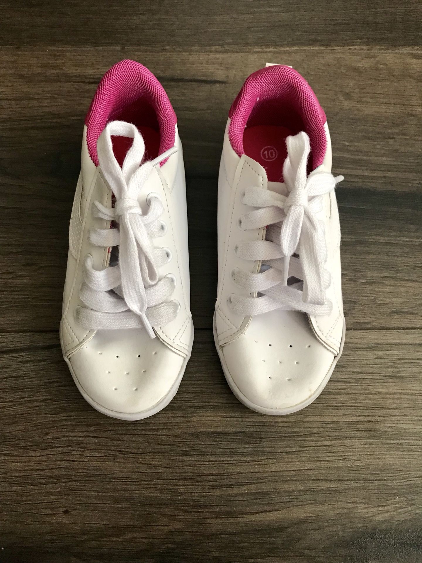 Toddler size 10 white shoes