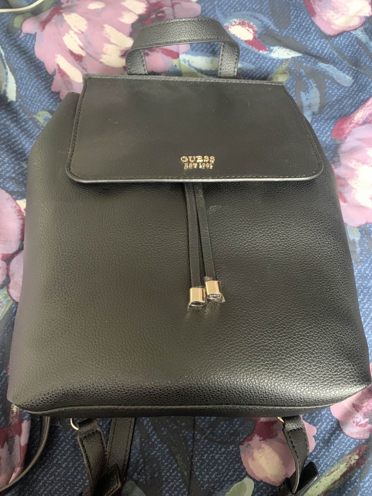 Guess Backpack/Purse (New with tag)