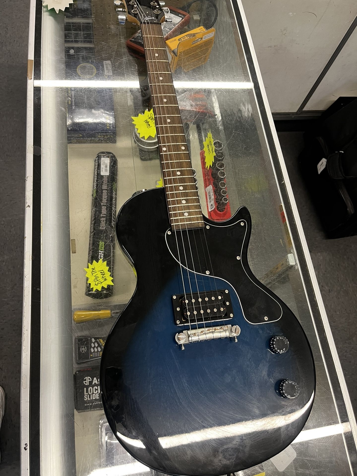 maestro gibson guitar #100(contact info removed)8