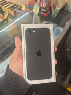 Apple iPhone SE Black in Box (64g Unlocked)