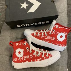Converse High Red - Size 7.5W