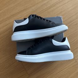 Alexander McQueen Shoes black , Size 44