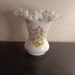 GORGEOUS FENTON 1970s Silvercrest Milk Glass VIOLETS 7" Vase. 

