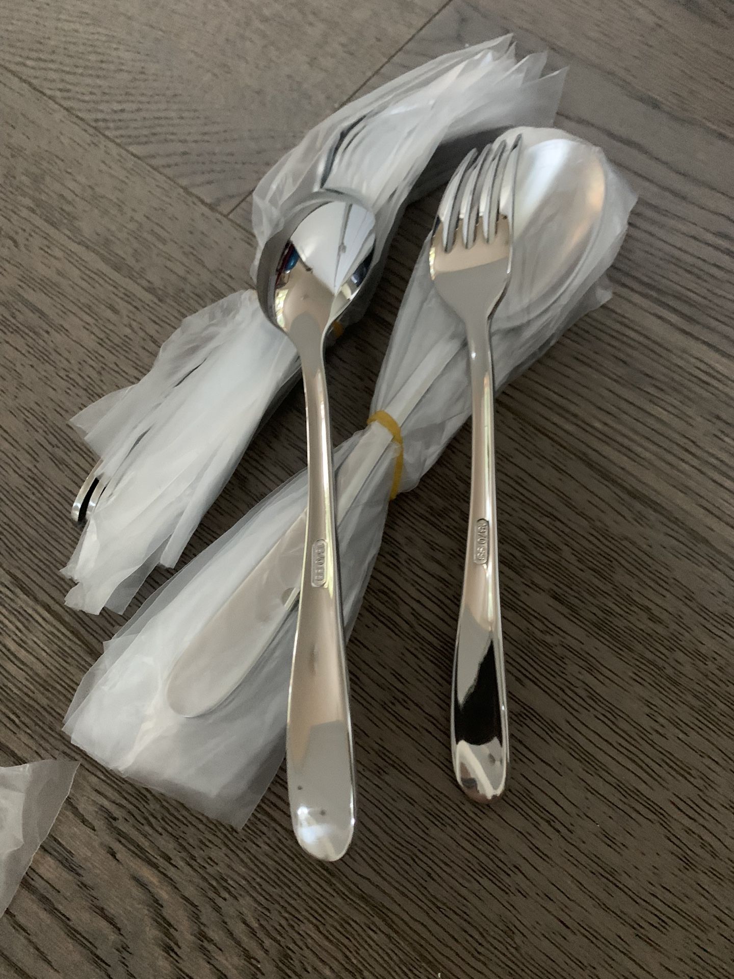 Stainless Steel Teaspoon and Dessert Forks Set,Stainless Steel Silverware set of 20,Mirror Polished & Dishwasher Safe