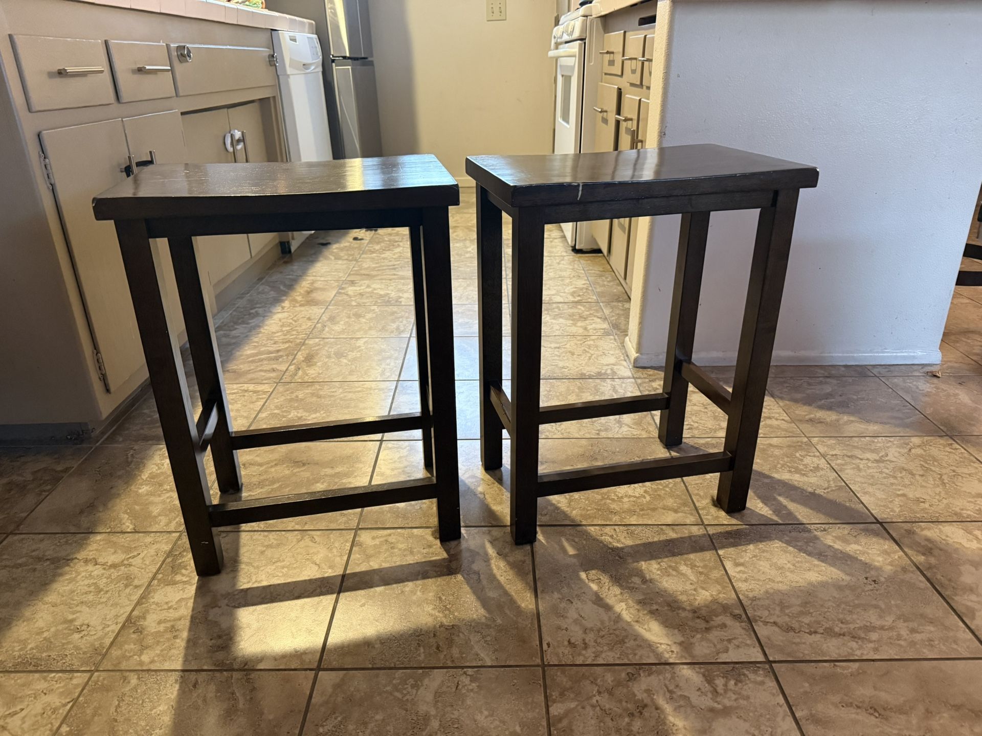 2 Bar Stools